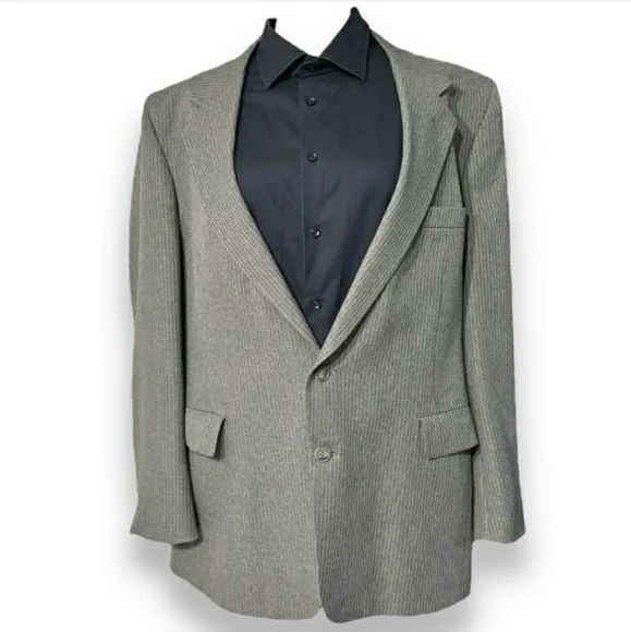 LEVI STRAUSS Business Class Grey Pinstripe Two Button Sport Coat Suits & Blazers